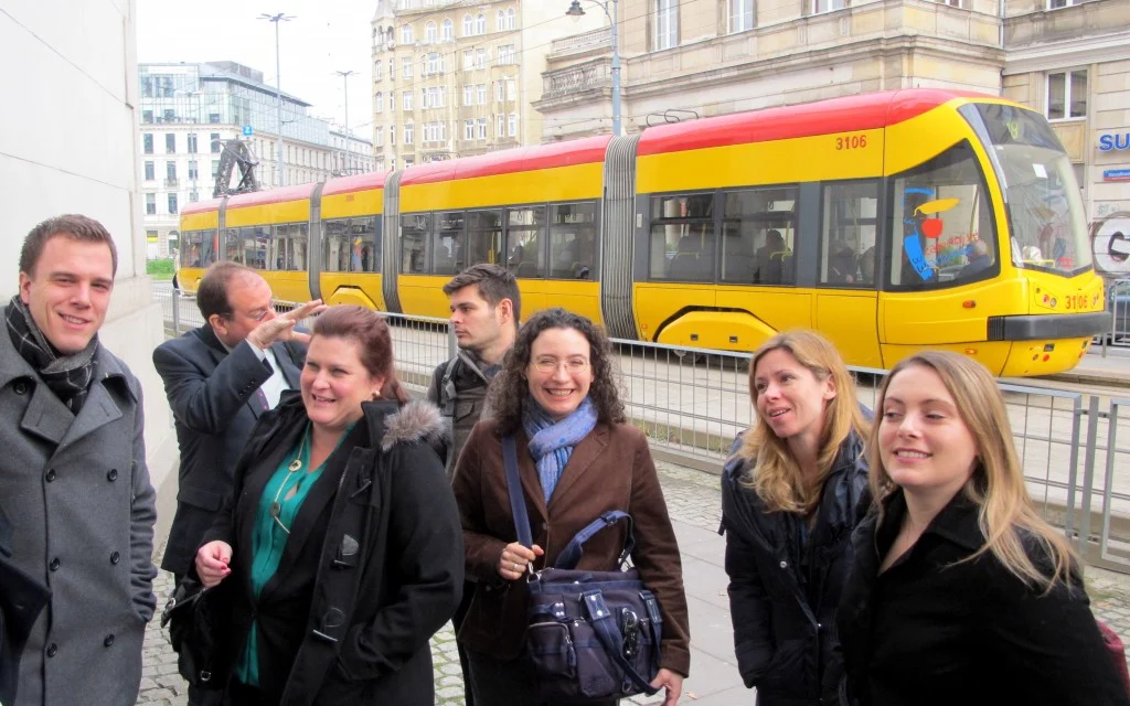 Waiting for COP19 to begin, ELEEP members debate the prospect of a greener energy future on the streets of Warsaw. (Credit: Edvard Glücksman)