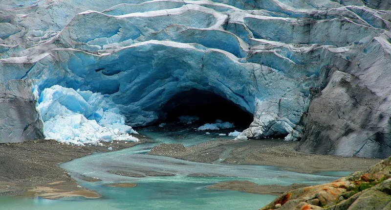 Meltwater from Switzerland’s Trift Glacier. (Credit: Romain Schläppy via imaggeo.egu.eu)
