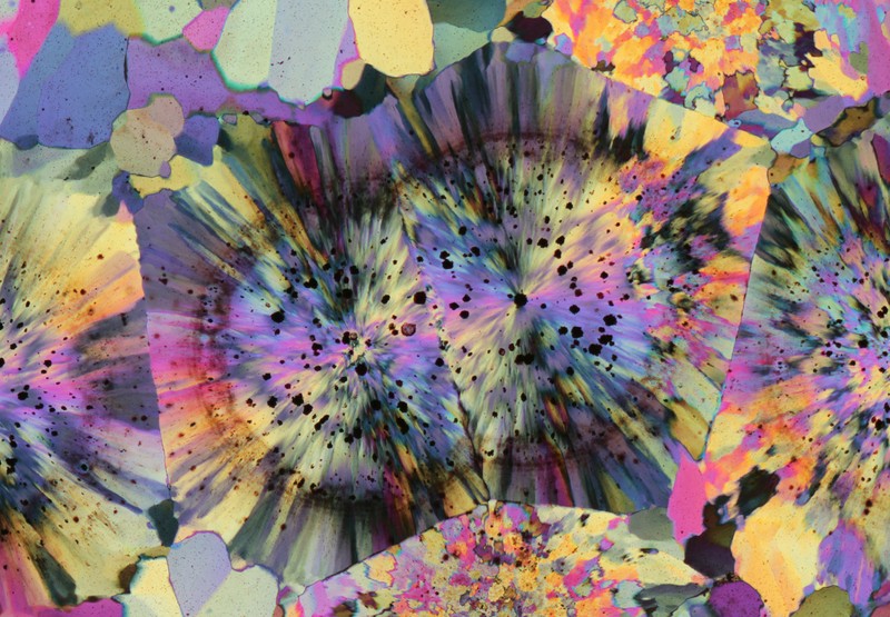 Ocean jasper under the microscope – 30 micrometres thin and almost entirely quartz. (Credit: Bernardo Cesare via imaggeo.egu.eu)