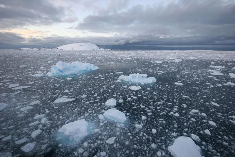 Looking out over Antarctic sea ice. (Credit: Andrew Chiverton via imaggeo.egu.eu)