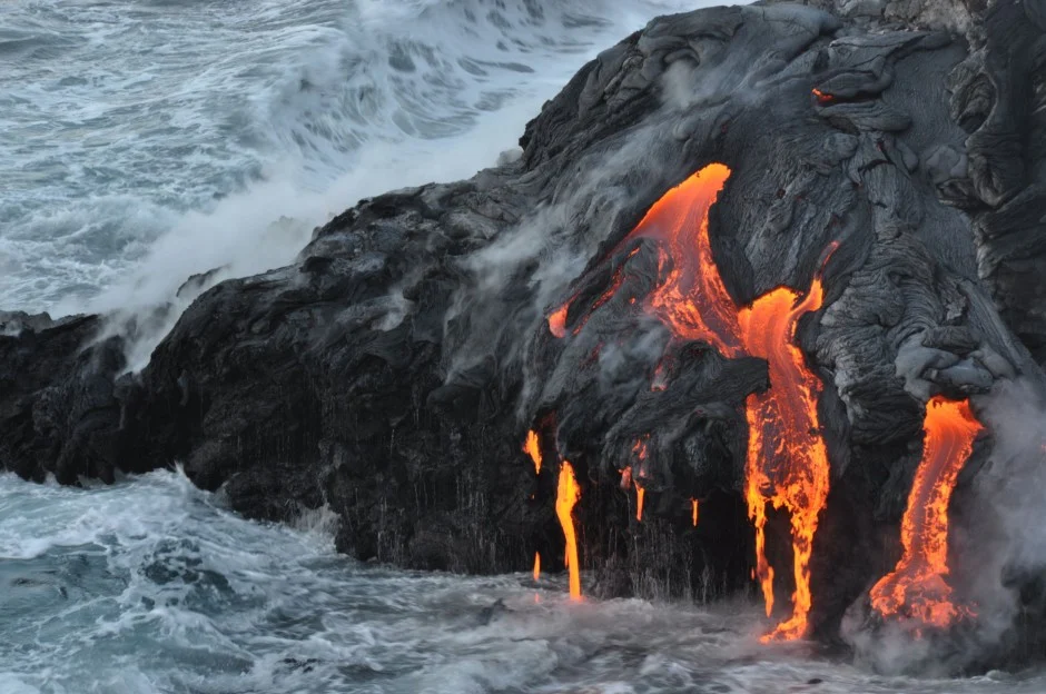 Lava flow entering the sea on SE coast of Hawaii. Hawaii, Hawai (Credit: HVO,  U.S. Department of Interior, U.S. Geological Survey) 