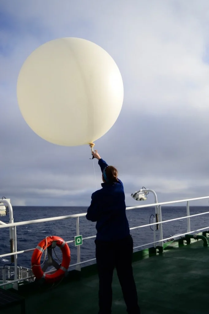Imaggeo on Mondays: Fly away, weather balloon