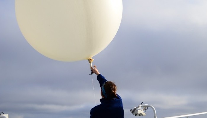 Imaggeo on Mondays: Fly away, weather balloon