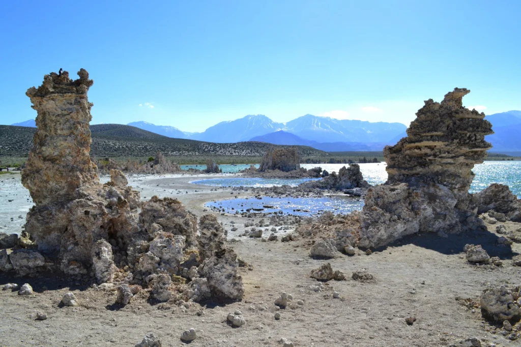 Three coloured pools by Irene Angeluccetti (distributed via imaggeo.egu.eu).