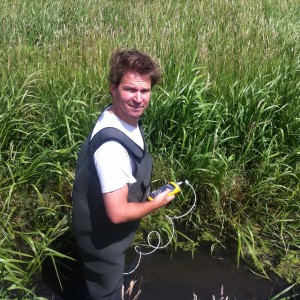 Rolf Hut testing the temperature-sensing waders in the field. Credit: Tim van Emmerik