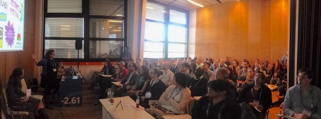 Rhian Meara during her presentation at the EGU 2016 short course