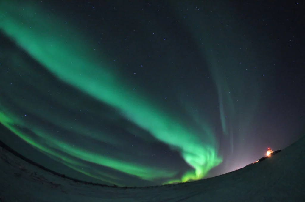Geosciences column: Making aurora photos taken by ISS astronauts useful for research