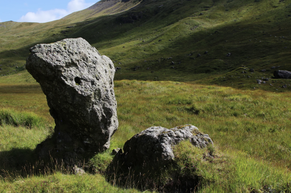Imaggeo on Mondays: When boulders hitch a ride from glaciers