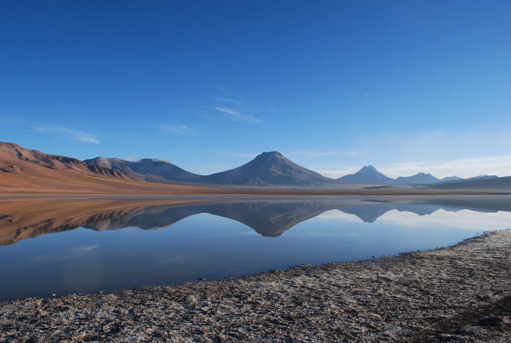 Imaggeo on Mondays: The mirror of the volcano