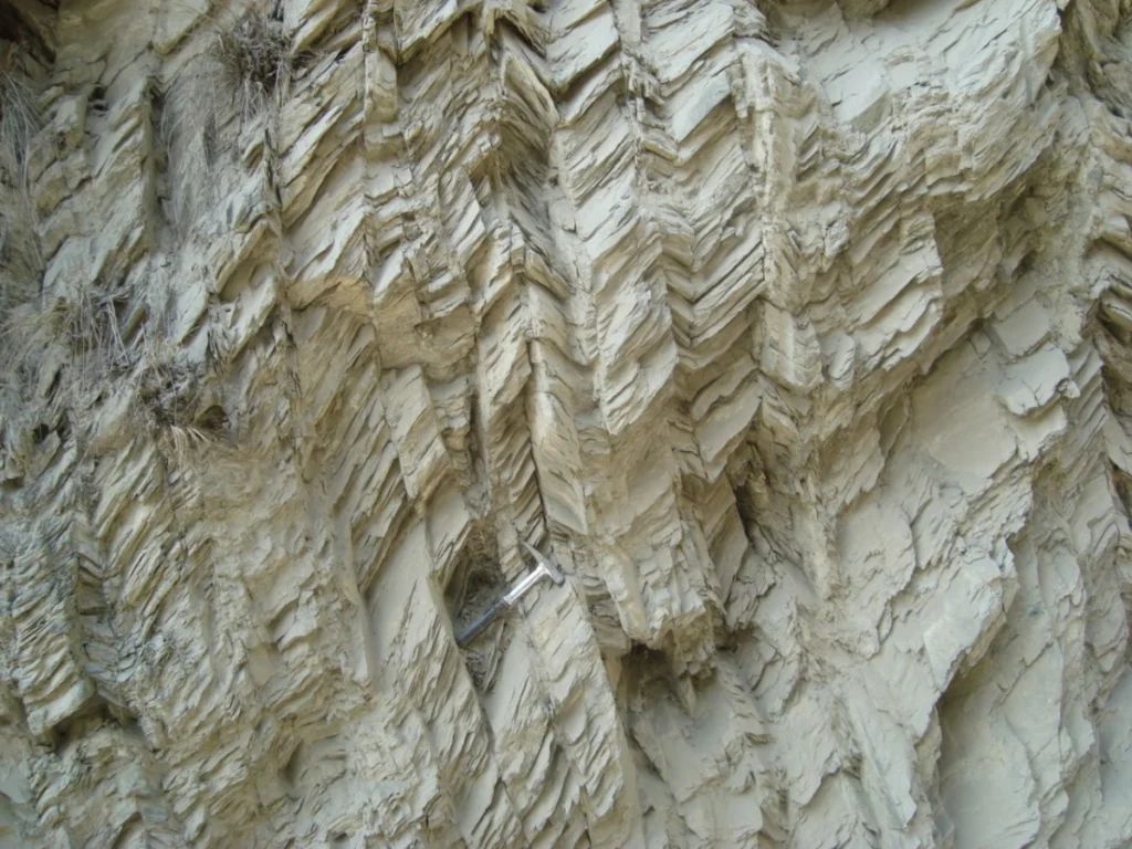 Imaggeo On Monday: High amplitude ‘V-shaped’ kink fold with axial plane cleavage