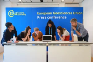 Gillian D'Souza with the press team at EGU22