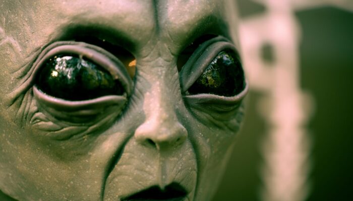 The prize that failed forward: How a 100,000-franc quest for aliens funded a century of astronomy