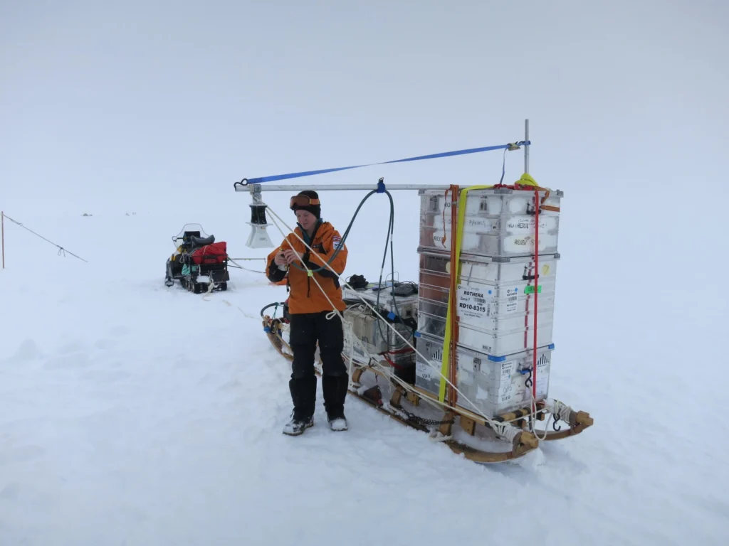 Anna operating the surface radar (credit: Jan De Rydt).