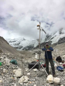 utomatic Weather Station on Imja-Lhotse Shar Glacier [Credit: D. Rounce]