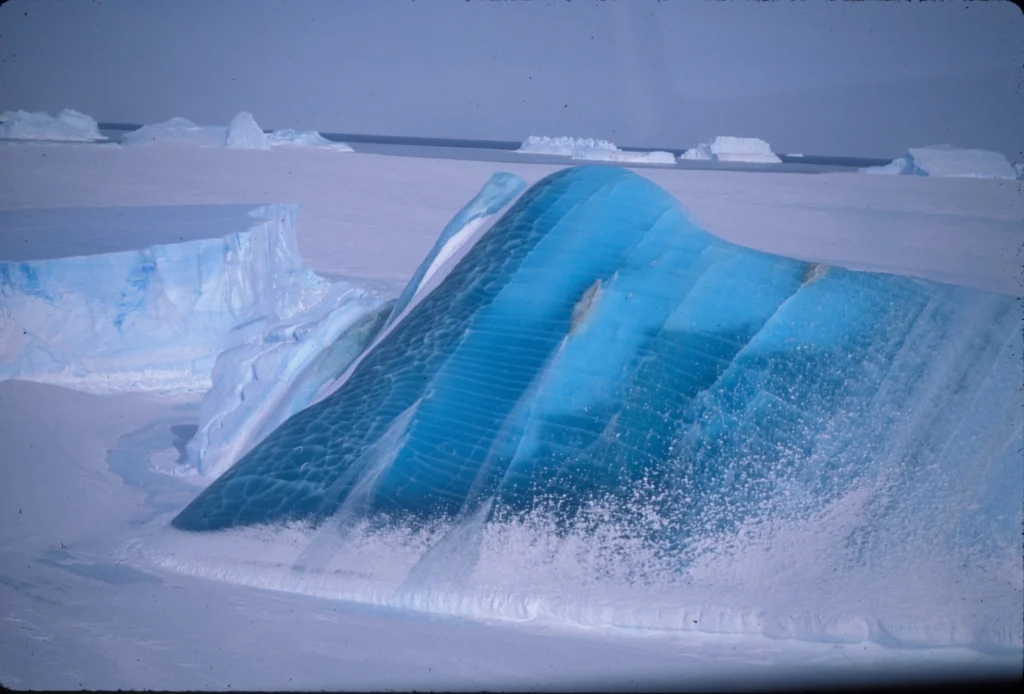 Image of the Week – Super-cool colours of icebergs
