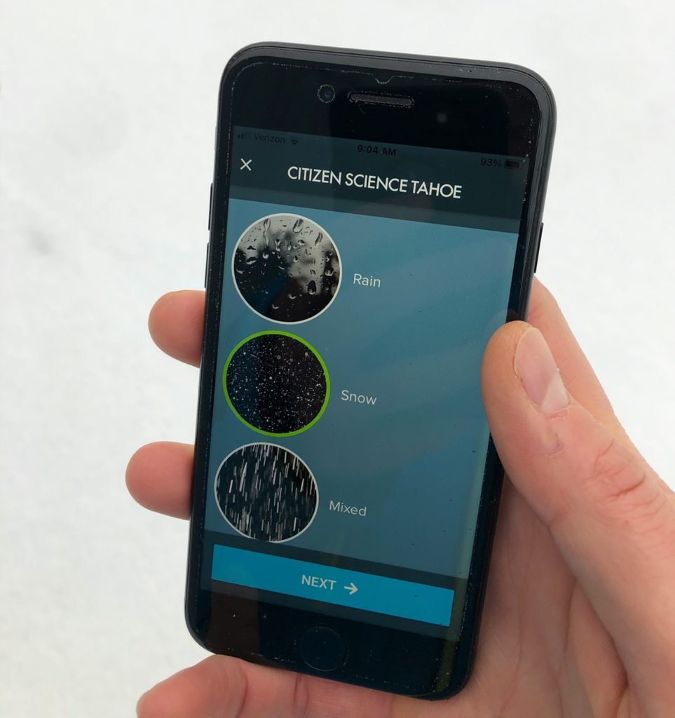 Rain or snow? Answering the question with citizen scientists