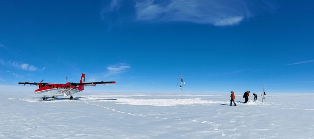Cryo Adventures – Installing a weather station on the Greenland Ice Sheet