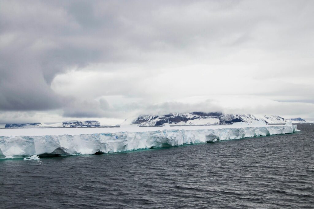 Will Antarctic ice shelves embark on their last journey soon?