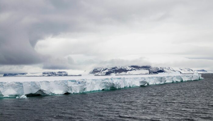 Will Antarctic ice shelves embark on their last journey soon?