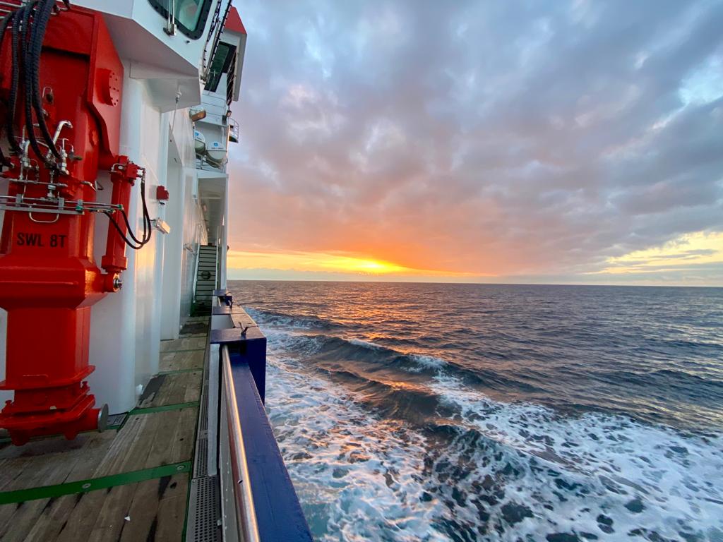 A modern take on the 19th-century scientific expeditions: cruise MSM104/1