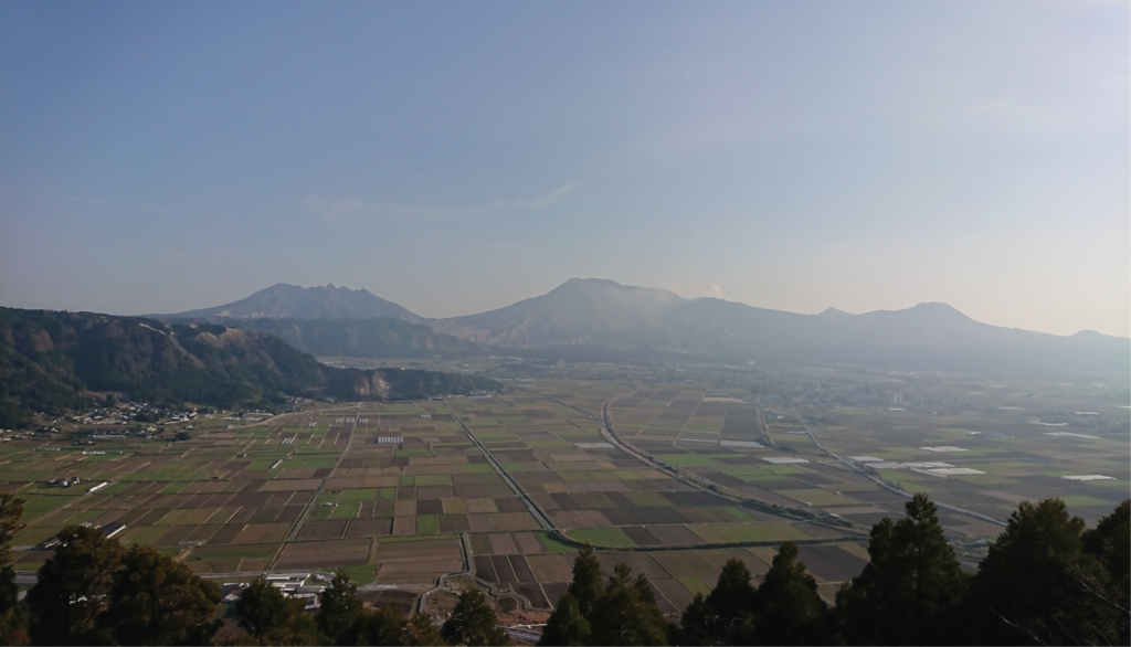 Do caldera eruptions occur in cycles?