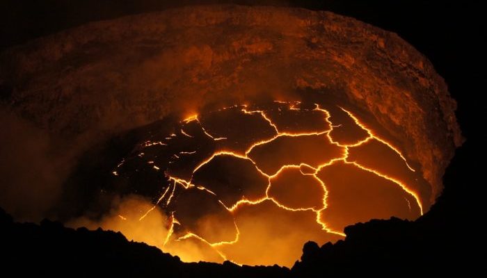 The lava lake of Halemaʻumaʻu at Kilauea, Hawaii