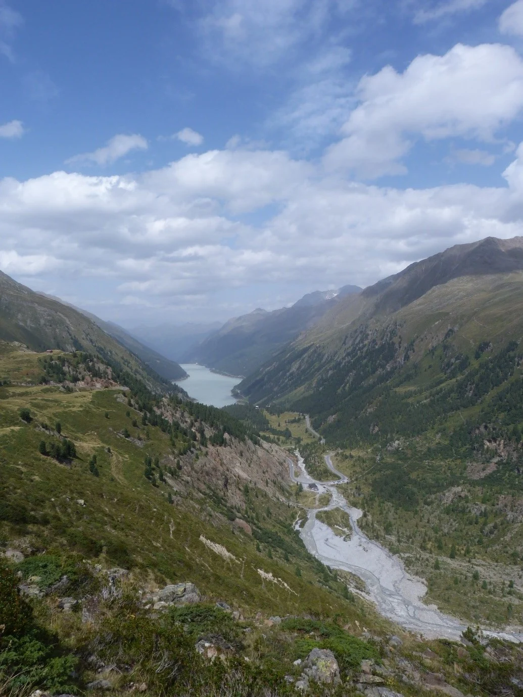 The braidplain of the River Fagge in the foreground, with Gepatsch Stausee in the background (Image credit: Ciara Fleming).