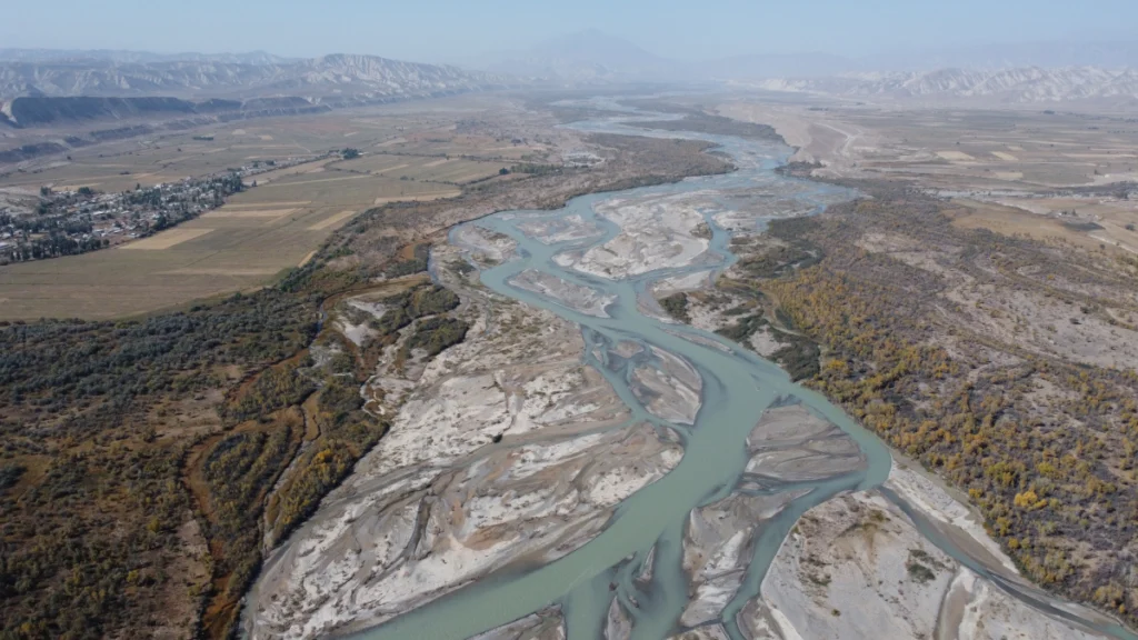 Highlighting: Fluvial Biogeomorphology! (Interview with Florian Betz)