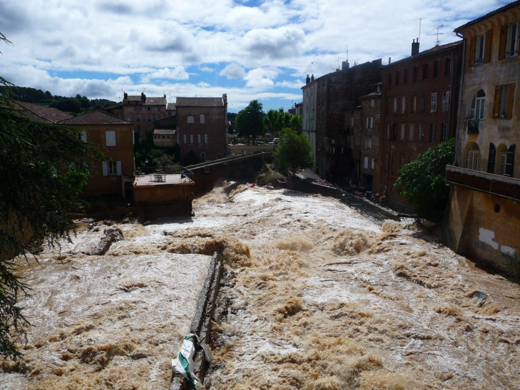 The CRED presents the bill: the socio-economic cost of natural hazards.
