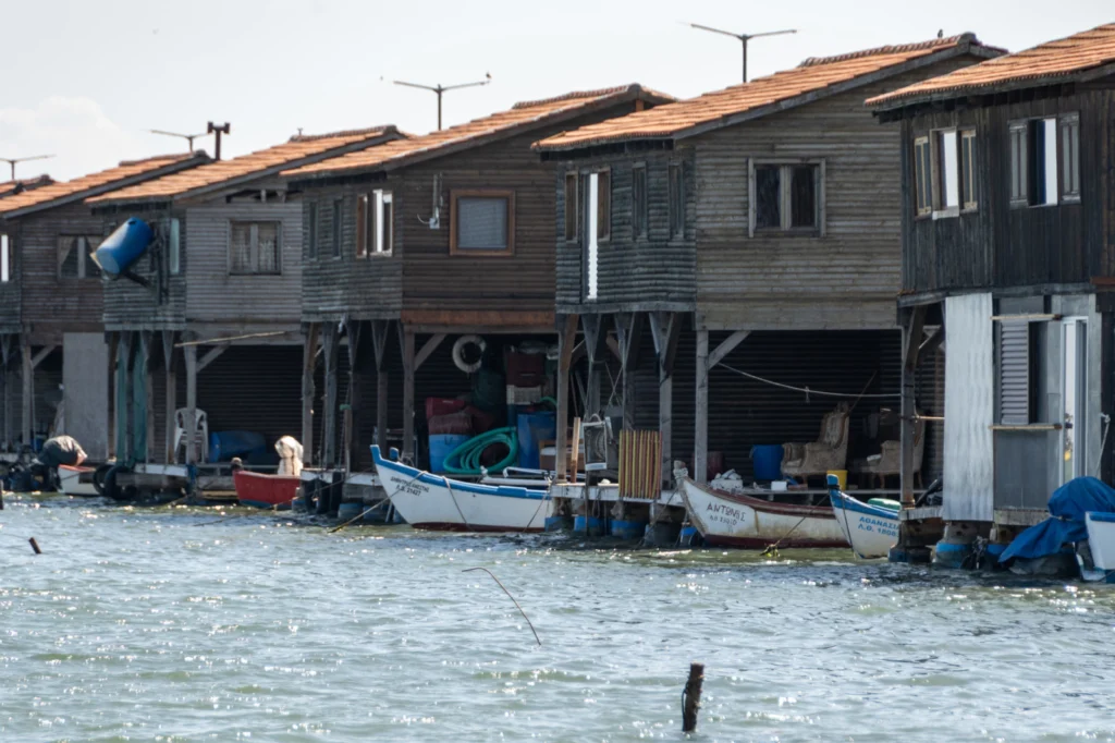 Sea level rise: a global threat in a warming planet