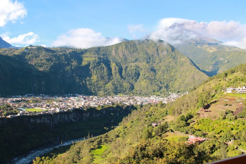 Photo 1 - Photo of Ba§os with Tungurahua